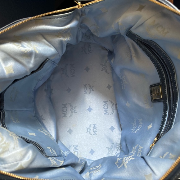 🎄MCM Pristine Navy Satchel! - Picture 4 of 14